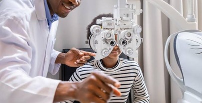 ophthalmologist at kk care hospital